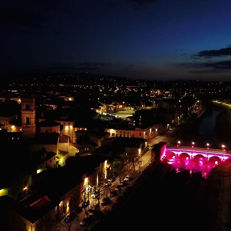 Hotel Le Mura Foligno Bagian luar foto