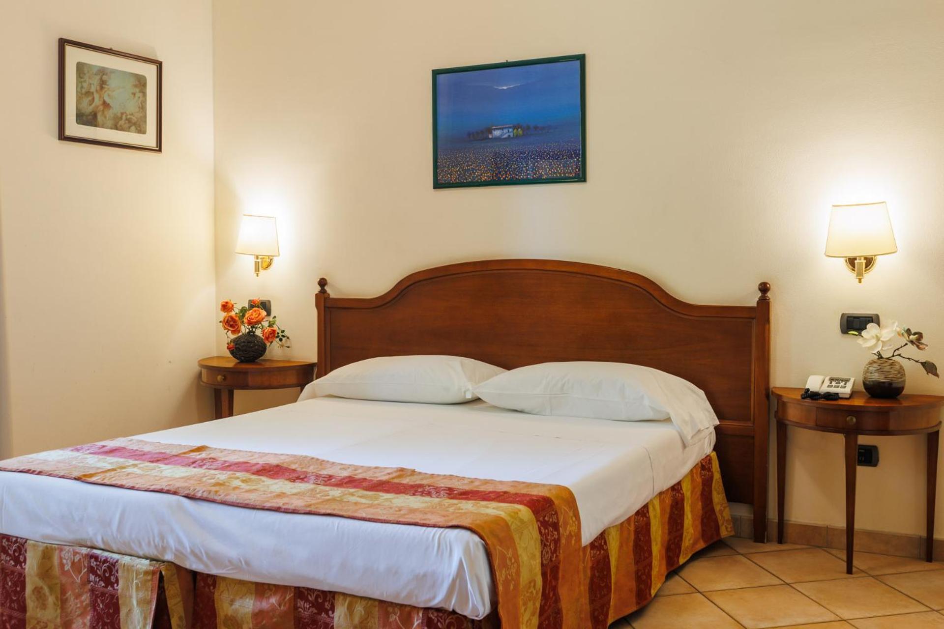 Hotel Le Mura Foligno Bagian luar foto