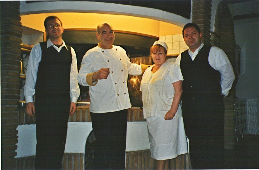 Hotel Le Mura Foligno Bagian luar foto